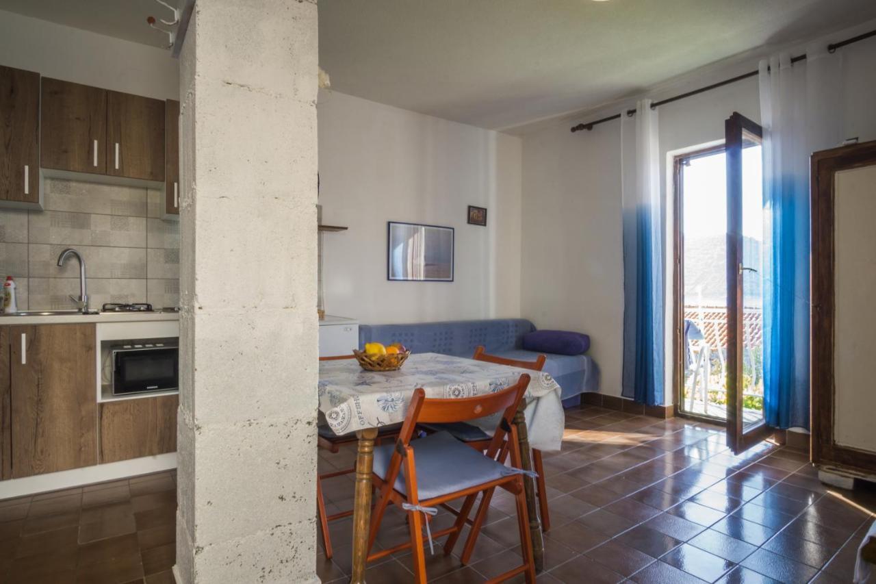 Apartments Podatok 4 Primosten Exterior photo