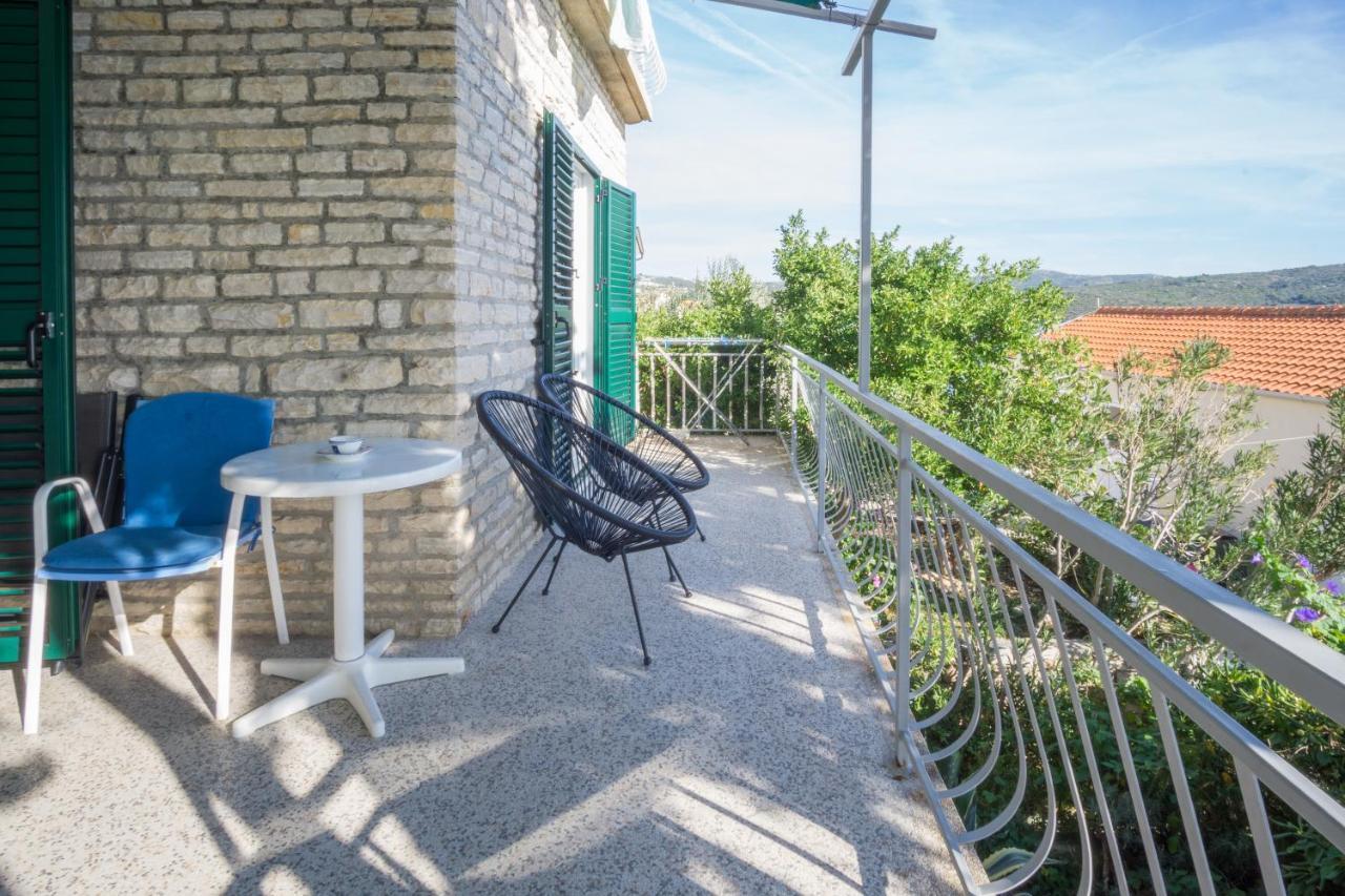 Apartments Podatok 4 Primosten Exterior photo
